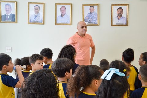 Foto 2 de Visita dos alunos do Colégio Batista à Câmara Municipal