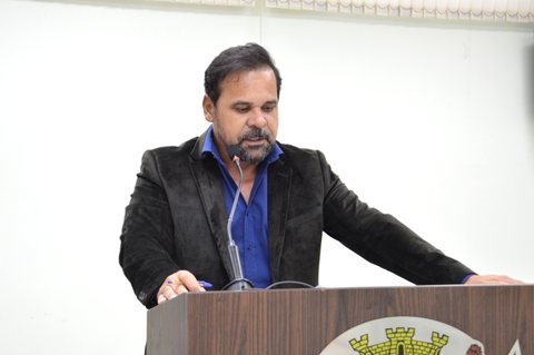 Requerimentos são de autoria do vereador David Neto
