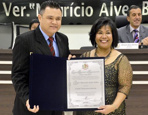 Professora Nadir Aparecida Costa Godoi recebeu o Título de Cidadã Itaquaquecetubense em 2016. A homenagem foi uma iniciativa do vereador Rolgaciano Fernandes.
