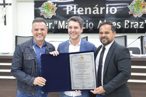 Deputado Alex Manente recebeu o Título de Cidadão Itaquaquecetubense em 2022. A homenagem foi uma iniciativa do vereador David Neto.