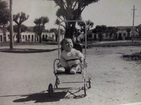 Homero Fernando Milano na Praça Padre João Álvares (década de 1940)