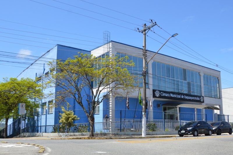 Das dez vagas disponíveis, sete estudantes já iniciaram seus estágios na Edilidade